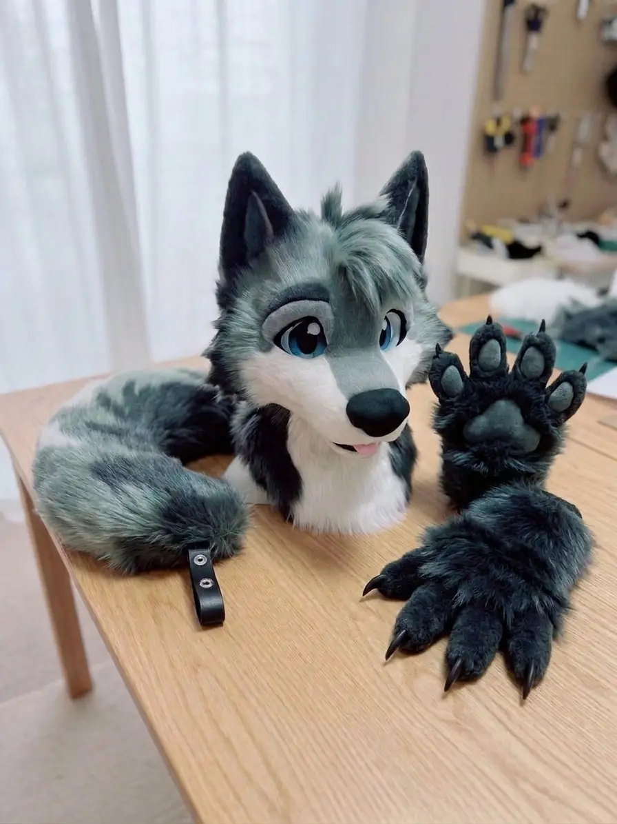 Partial Suit commission example