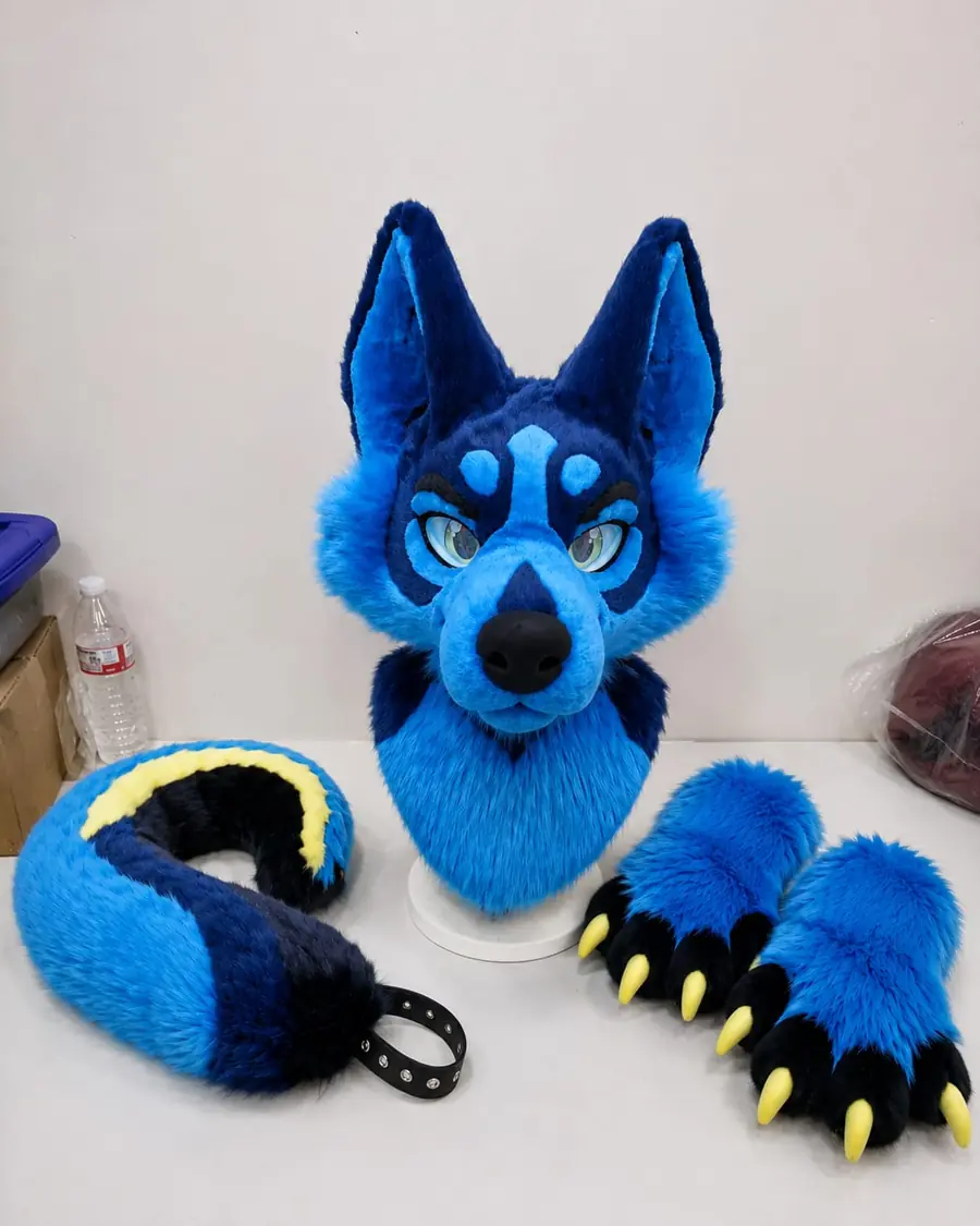 Partial Suit commission example